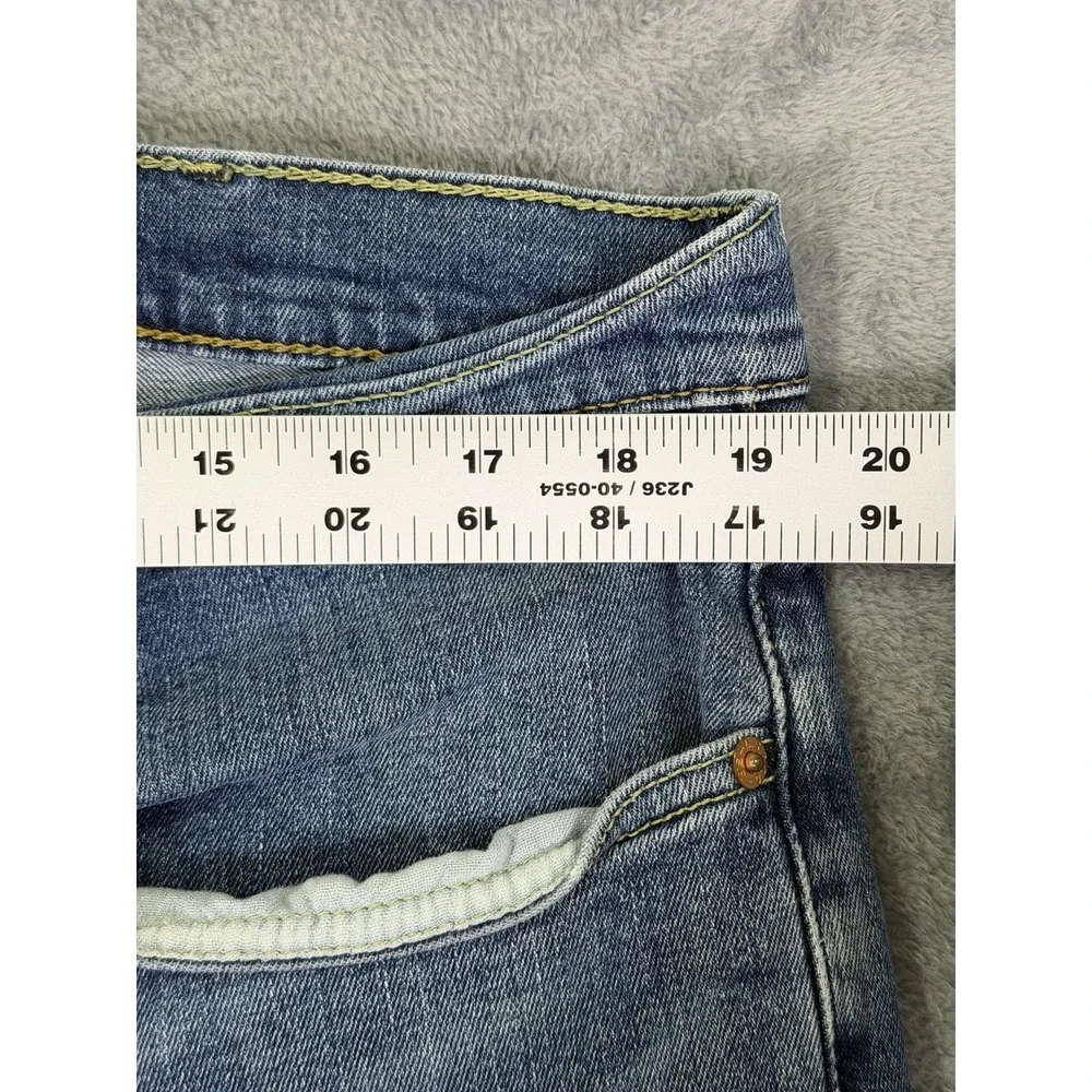 Levis Jeans Mens 38x30 Blue 559 Medium Wash Straight‎ Leg Relaxed Fit American